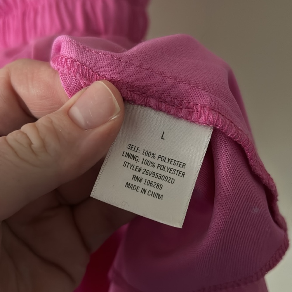 Francesca’s Hot Pink Romper - Picture 3 of 4